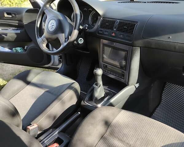 Сірий Фольксваген Гольф, об'ємом двигуна 1.39 л та пробігом 158 тис. км за 5000 $, фото 1 на Automoto.ua