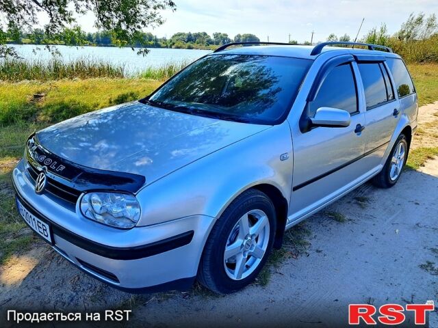 Фольксваген Гольф 2004 в Гайсине на Automoto.ua Серый Фольксваген Гольф, объемом двигателя 1.6 л и пробегом 200 тыс. км за 4500 $, фото 1 на Automoto.ua