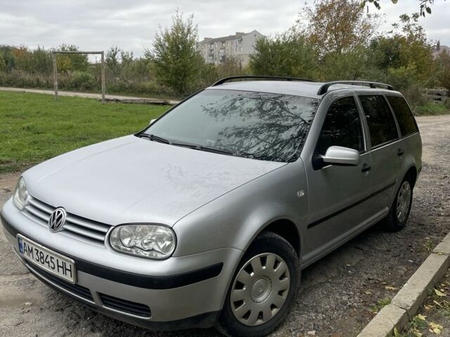 Фольксваген Гольф 2004 в Новой Ушице на Automoto.ua Серый Фольксваген Гольф, объемом двигателя 1.6 л и пробегом 202 тыс. км за 4500 $, фото 1 на Automoto.ua