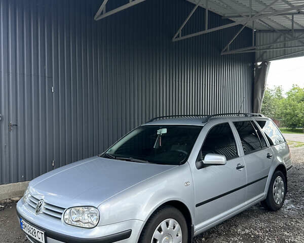 Сірий Фольксваген Гольф, об'ємом двигуна 1.6 л та пробігом 245 тис. км за 4600 $, фото 1 на Automoto.ua