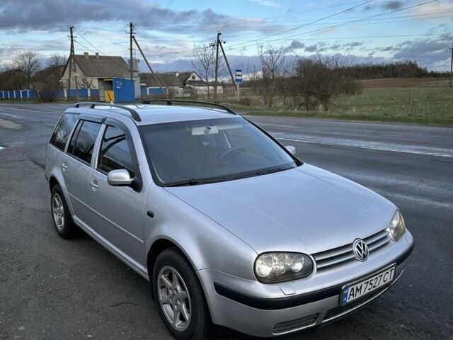 Серый Фольксваген Гольф, объемом двигателя 1.6 л и пробегом 304 тыс. км за 4000 $, фото 1 на Automoto.ua