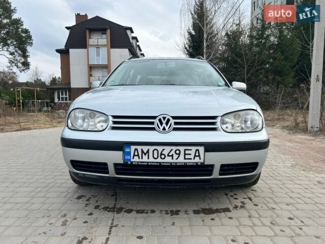 Серый Фольксваген Гольф, объемом двигателя 1.6 л и пробегом 230 тыс. км за 4700 $, фото 1 на Automoto.ua