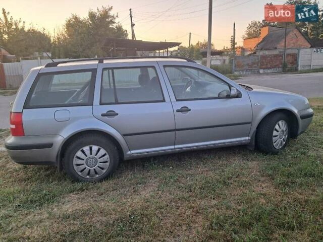 Сірий Фольксваген Гольф, об'ємом двигуна 1.39 л та пробігом 216 тис. км за 4600 $, фото 1 на Automoto.ua