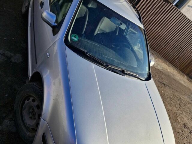 Серый Фольксваген Гольф, объемом двигателя 1.6 л и пробегом 229 тыс. км за 3999 $, фото 1 на Automoto.ua