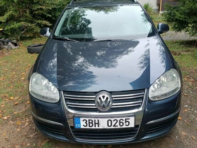 Серый Фольксваген Гольф, объемом двигателя 1.9 л и пробегом 320 тыс. км за 3200 $, фото 1 на Automoto.ua