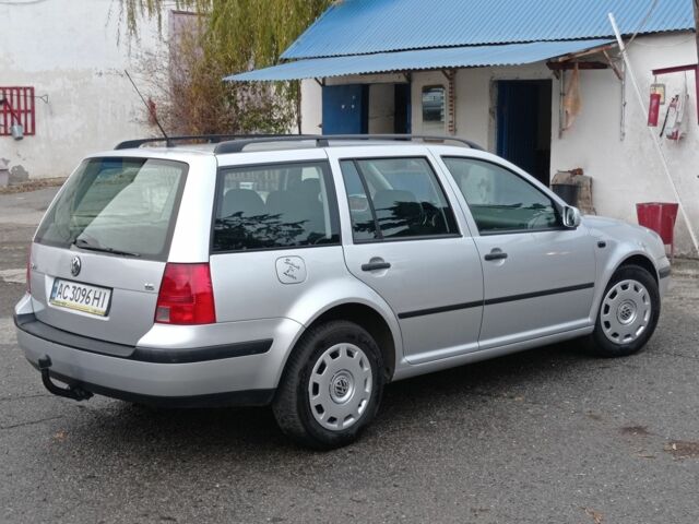 Серый Фольксваген Гольф, объемом двигателя 1.6 л и пробегом 230 тыс. км за 4800 $, фото 1 на Automoto.ua