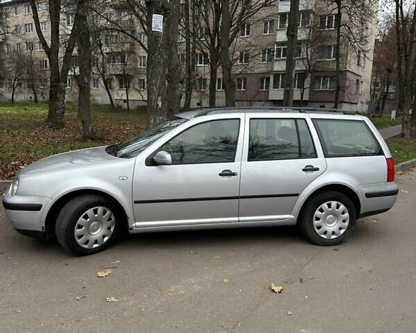 Серый Фольксваген Гольф, объемом двигателя 1.6 л и пробегом 297 тыс. км за 4300 $, фото 1 на Automoto.ua