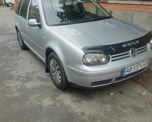 Сірий Фольксваген Гольф, об'ємом двигуна 1.39 л та пробігом 242 тис. км за 4600 $, фото 1 на Automoto.ua