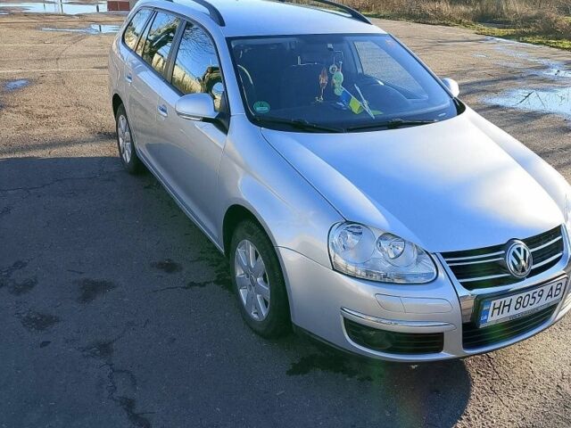 Серый Фольксваген Гольф, объемом двигателя 1.6 л и пробегом 230 тыс. км за 6450 $, фото 1 на Automoto.ua