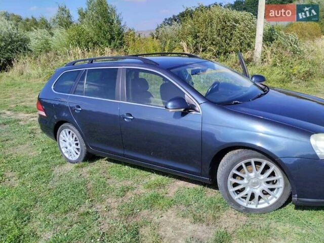 Серый Фольксваген Гольф, объемом двигателя 1.4 л и пробегом 213 тыс. км за 5500 $, фото 1 на Automoto.ua