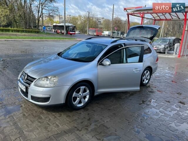 Сірий Фольксваген Гольф, об'ємом двигуна 1.39 л та пробігом 226 тис. км за 6500 $, фото 1 на Automoto.ua