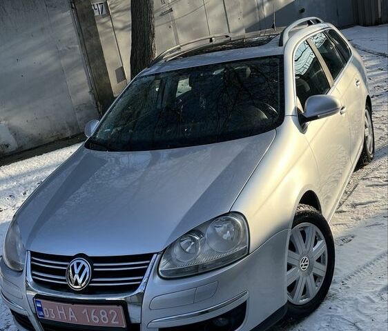Серый Фольксваген Гольф, объемом двигателя 1.6 л и пробегом 234 тыс. км за 6000 $, фото 1 на Automoto.ua