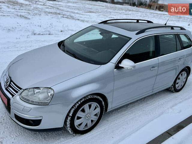 Серый Фольксваген Гольф, объемом двигателя 1.6 л и пробегом 232 тыс. км за 5500 $, фото 1 на Automoto.ua