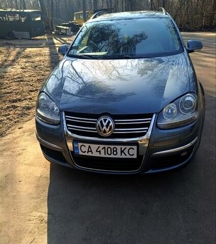 Серый Фольксваген Гольф, объемом двигателя 1.39 л и пробегом 240 тыс. км за 5500 $, фото 1 на Automoto.ua