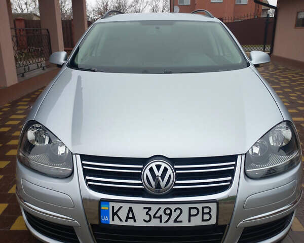 Серый Фольксваген Гольф, объемом двигателя 1.6 л и пробегом 188 тыс. км за 6300 $, фото 1 на Automoto.ua