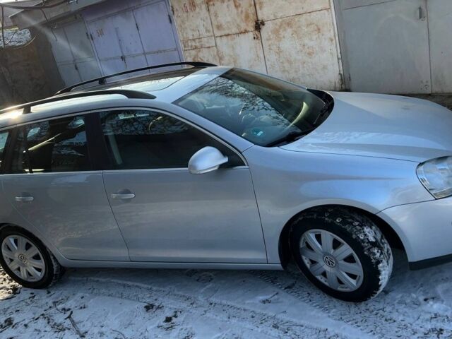 Серый Фольксваген Гольф, объемом двигателя 1.6 л и пробегом 234 тыс. км за 5800 $, фото 1 на Automoto.ua