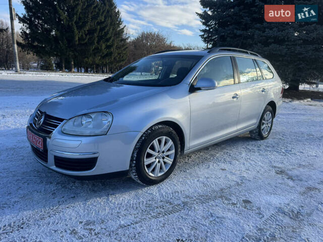 Сірий Фольксваген Гольф, об'ємом двигуна 1.6 л та пробігом 181 тис. км за 5900 $, фото 1 на Automoto.ua