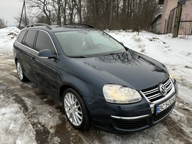 Серый Фольксваген Гольф, объемом двигателя 0 л и пробегом 213 тыс. км за 5500 $, фото 1 на Automoto.ua