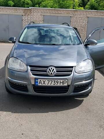 Серый Фольксваген Гольф, объемом двигателя 1.6 л и пробегом 250 тыс. км за 6000 $, фото 1 на Automoto.ua