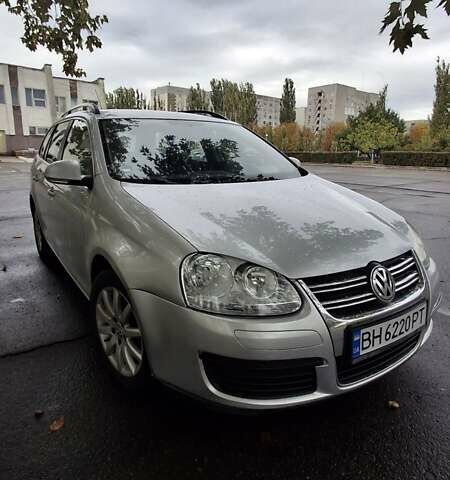 Сірий Фольксваген Гольф, об'ємом двигуна 1.39 л та пробігом 272 тис. км за 4200 $, фото 1 на Automoto.ua