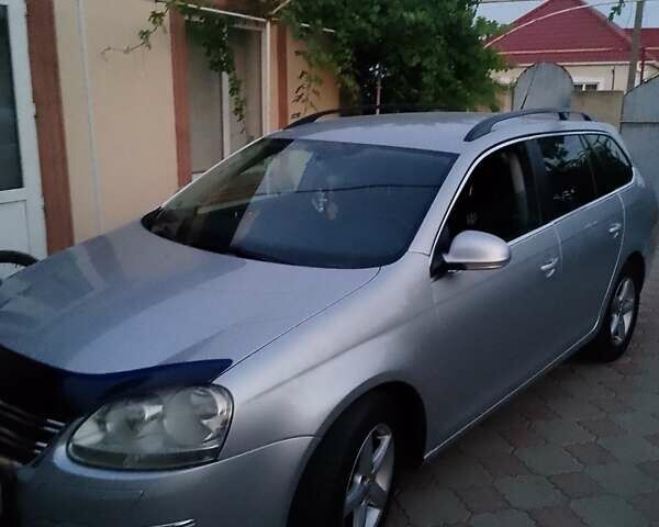 Серый Фольксваген Гольф, объемом двигателя 1.4 л и пробегом 260 тыс. км за 5700 $, фото 1 на Automoto.ua