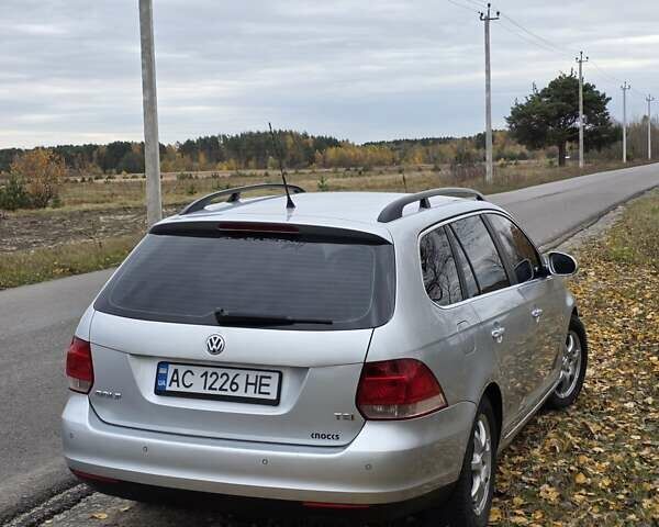 Серый Фольксваген Гольф, объемом двигателя 1.4 л и пробегом 261 тыс. км за 4999 $, фото 1 на Automoto.ua