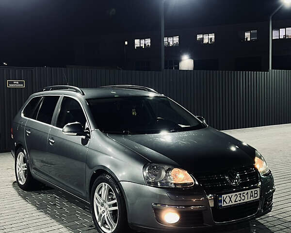 Сірий Фольксваген Гольф, об'ємом двигуна 1.4 л та пробігом 235 тис. км за 5800 $, фото 1 на Automoto.ua