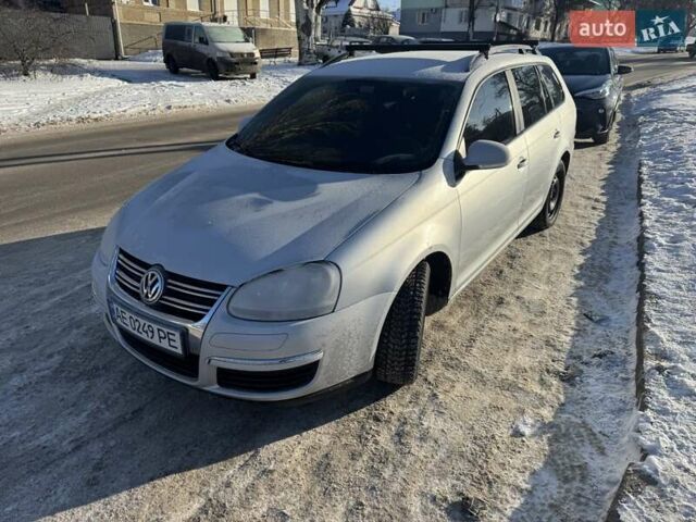 Серый Фольксваген Гольф, объемом двигателя 1.6 л и пробегом 200 тыс. км за 4600 $, фото 1 на Automoto.ua