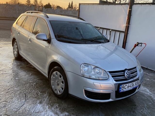Серый Фольксваген Гольф, объемом двигателя 1.6 л и пробегом 230 тыс. км за 5550 $, фото 1 на Automoto.ua