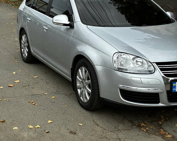 Сірий Фольксваген Гольф, об'ємом двигуна 1.4 л та пробігом 140 тис. км за 7300 $, фото 1 на Automoto.ua