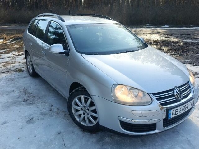 Серый Фольксваген Гольф, объемом двигателя 1.4 л и пробегом 200 тыс. км за 4350 $, фото 1 на Automoto.ua