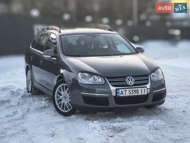 Серый Фольксваген Гольф, объемом двигателя 1.39 л и пробегом 233 тыс. км за 6700 $, фото 1 на Automoto.ua