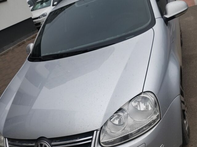 Серый Фольксваген Гольф, объемом двигателя 1.6 л и пробегом 280 тыс. км за 6500 $, фото 1 на Automoto.ua