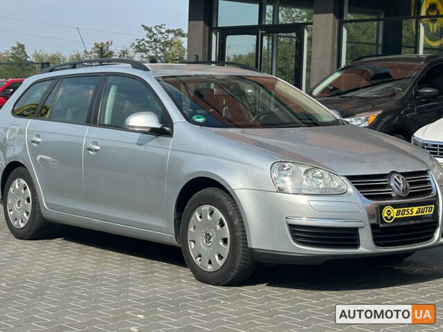 Фольксваген Гольф 2007 в Черновцах на Automoto.ua Серый Фольксваген Гольф, объемом двигателя 1.6 л и пробегом 287 тыс. км за 6000 $, фото 1 на Automoto.ua