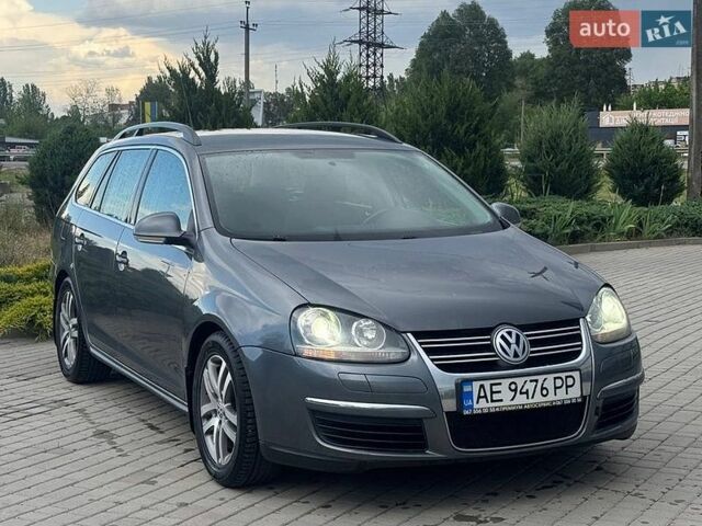 Серый Фольксваген Гольф, объемом двигателя 1.97 л и пробегом 286 тыс. км за 5750 $, фото 1 на Automoto.ua