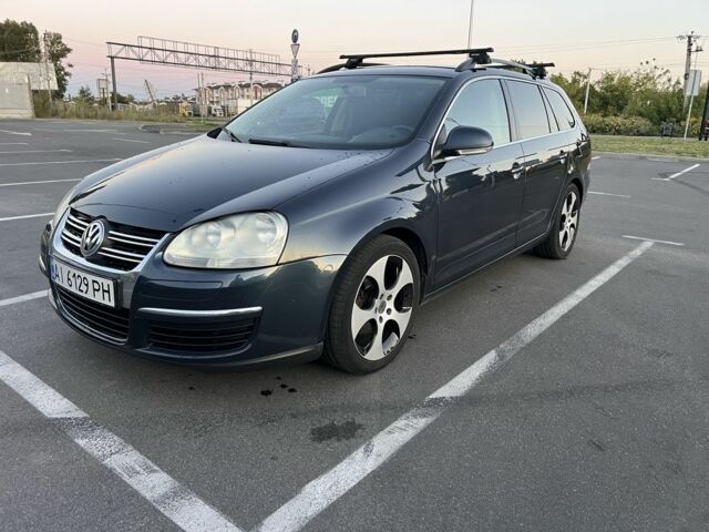 Серый Фольксваген Гольф, объемом двигателя 1.4 л и пробегом 257 тыс. км за 5999 $, фото 1 на Automoto.ua