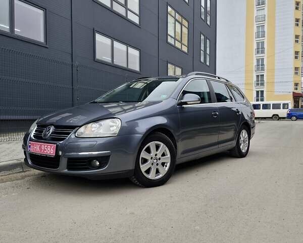 Серый Фольксваген Гольф, объемом двигателя 0 л и пробегом 217 тыс. км за 7500 $, фото 1 на Automoto.ua