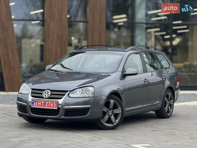 Сірий Фольксваген Гольф, об'ємом двигуна 1.6 л та пробігом 202 тис. км за 6350 $, фото 1 на Automoto.ua