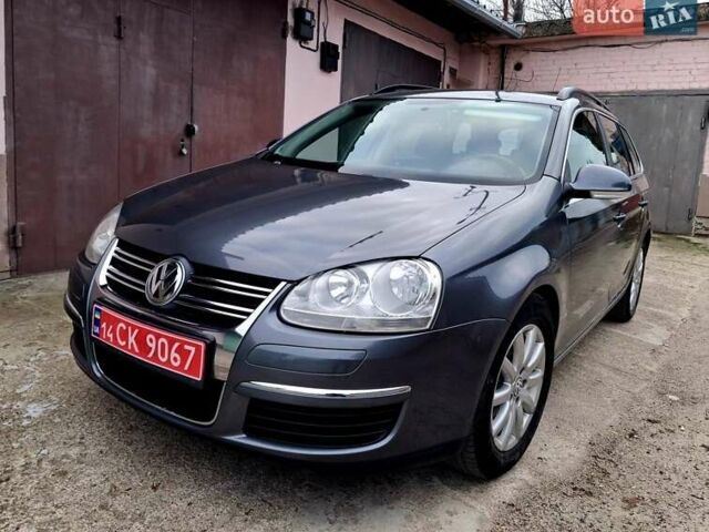 Серый Фольксваген Гольф, объемом двигателя 1.39 л и пробегом 227 тыс. км за 6300 $, фото 1 на Automoto.ua