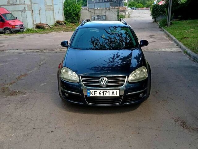Серый Фольксваген Гольф, объемом двигателя 1.6 л и пробегом 530 тыс. км за 5500 $, фото 1 на Automoto.ua