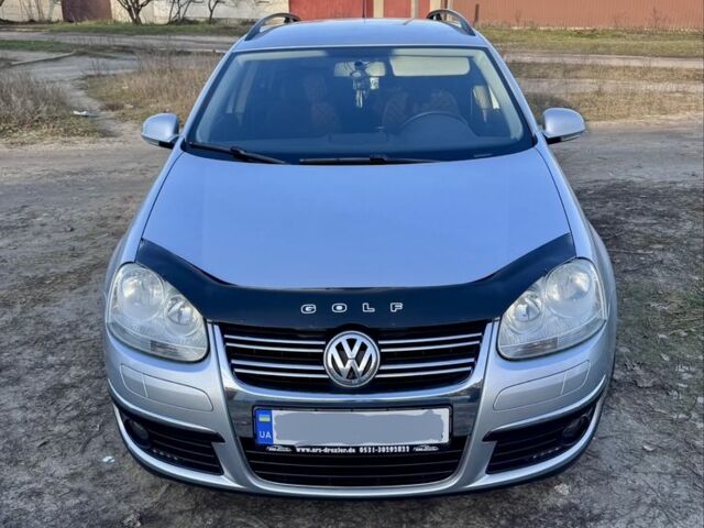 Серый Фольксваген Гольф, объемом двигателя 1.4 л и пробегом 241 тыс. км за 6300 $, фото 1 на Automoto.ua