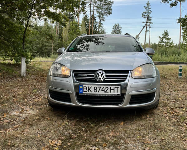 Серый Фольксваген Гольф, объемом двигателя 1.9 л и пробегом 270 тыс. км за 6000 $, фото 1 на Automoto.ua