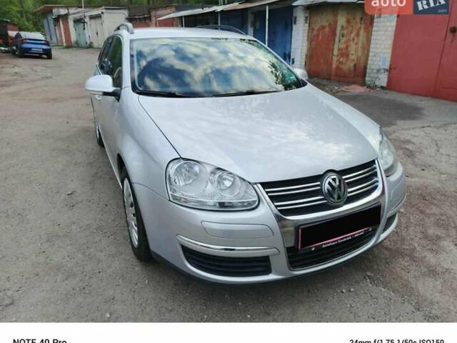 Серый Фольксваген Гольф, объемом двигателя 1.6 л и пробегом 231 тыс. км за 6300 $, фото 1 на Automoto.ua