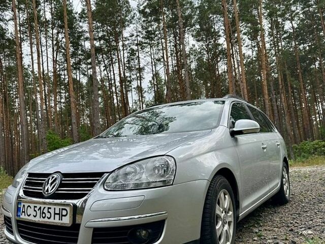Серый Фольксваген Гольф, объемом двигателя 1.6 л и пробегом 183 тыс. км за 5500 $, фото 1 на Automoto.ua