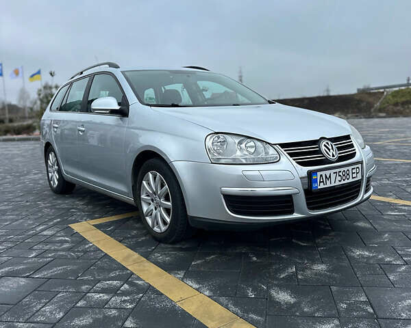 Серый Фольксваген Гольф, объемом двигателя 1.9 л и пробегом 321 тыс. км за 6100 $, фото 1 на Automoto.ua