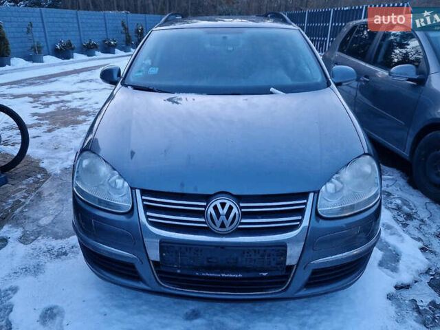 Сірий Фольксваген Гольф, об'ємом двигуна 1.6 л та пробігом 199 тис. км за 4699 $, фото 1 на Automoto.ua