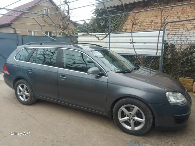 Серый Фольксваген Гольф, объемом двигателя 1.4 л и пробегом 249 тыс. км за 6500 $, фото 1 на Automoto.ua