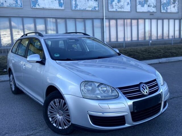 Серый Фольксваген Гольф, объемом двигателя 0 л и пробегом 320 тыс. км за 2999 $, фото 1 на Automoto.ua