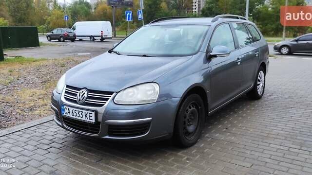 Серый Фольксваген Гольф, объемом двигателя 1.9 л и пробегом 364 тыс. км за 5100 $, фото 1 на Automoto.ua