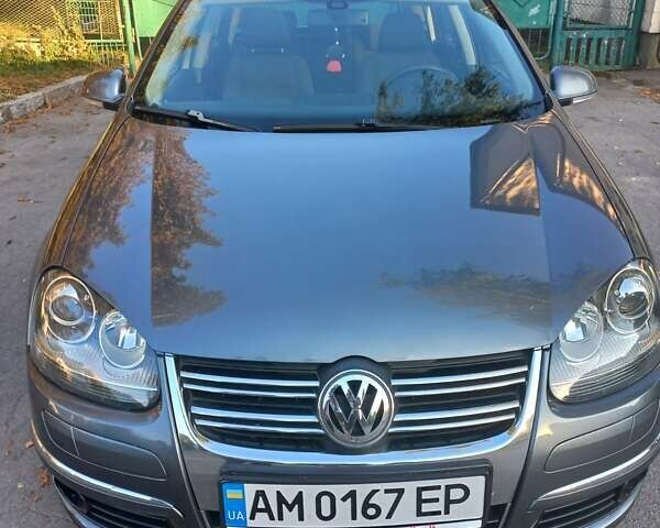 Серый Фольксваген Гольф, объемом двигателя 1.39 л и пробегом 260 тыс. км за 7000 $, фото 1 на Automoto.ua